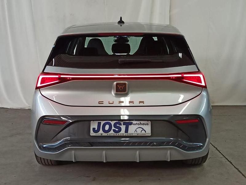 Gebraucht Cupra Born 150 kW (204 PS) 2022 Geysirsilber Kleinwagen