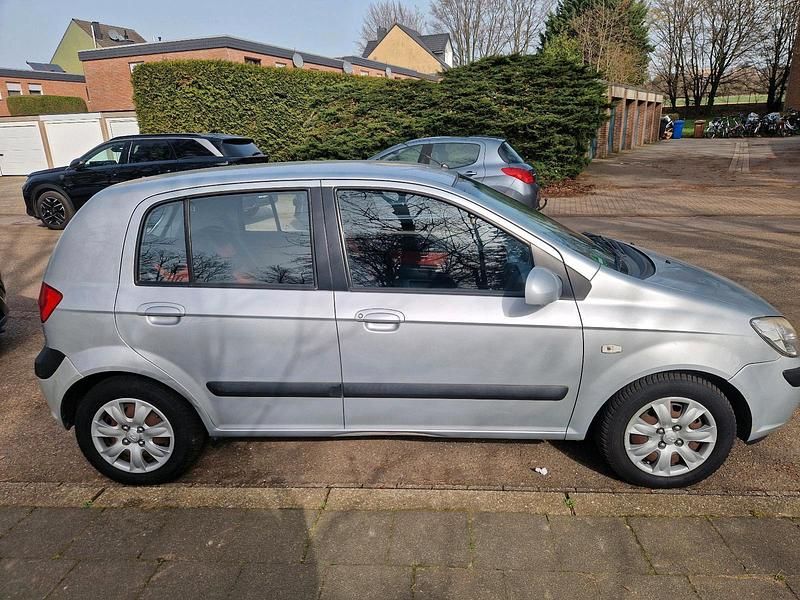 Gebraucht Hyundai Getz 97 PS (71 kW) 2007 Silber Kleinwagen