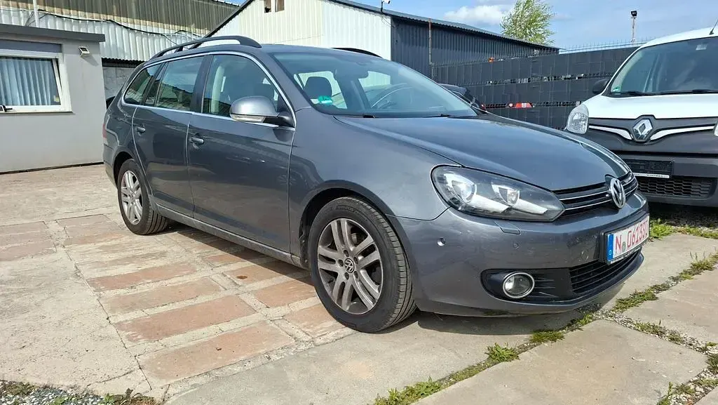 Gebraucht VW Golf VI Comfortline 105 PS (77 kW) 2013 Grau Kombi
