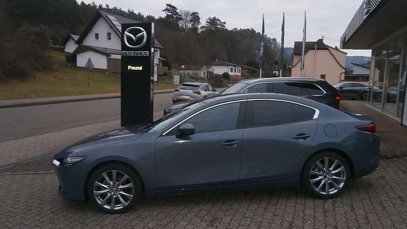 Gebraucht Mazda 3 Exclusive-Line 140 PS (102 kW) 2025 Polymetal gray Limousine