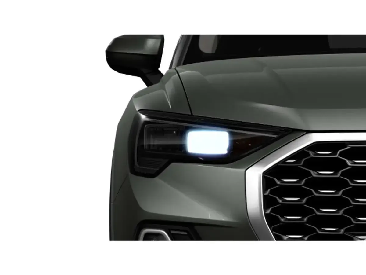 Second-hand Audi Q3 S-Line 150 CP (110 kW) 2022 Gri SUV