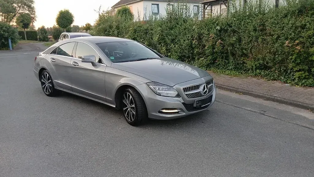 Gebraucht Mercedes CLS350 265 PS (194 kW) 2011 Grau Coupé