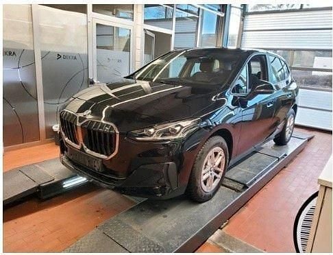 Schwarz Gebraucht 2023 BMW 220 Van / Kleinbus | 27.897 € (Superpreis) - Bild 1/4