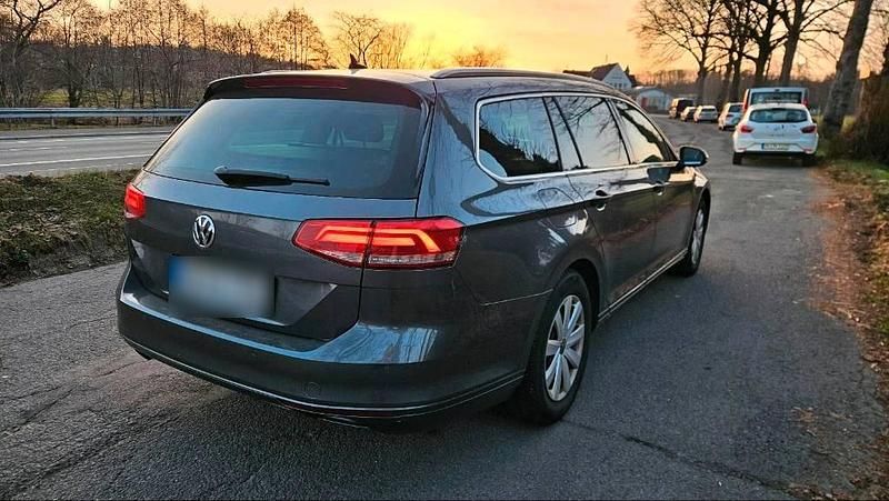 Gebraucht VW Passat 190 PS (139 kW) 2015 Grau Kombi