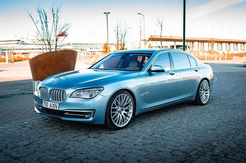 Gebraucht BMW ActiveHybrid 7 354 PS (260 kW) 2013 Blau Limousine