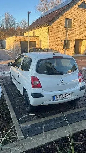 Gebraucht Renault Twingo Authentique 58 PS (42 kW) 2010 Weiß Kleinwagen