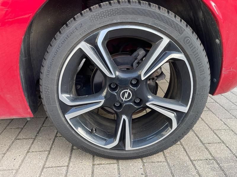 Gebraucht Opel Corsa 131 PS (96 kW) 2024 Rot Kleinwagen