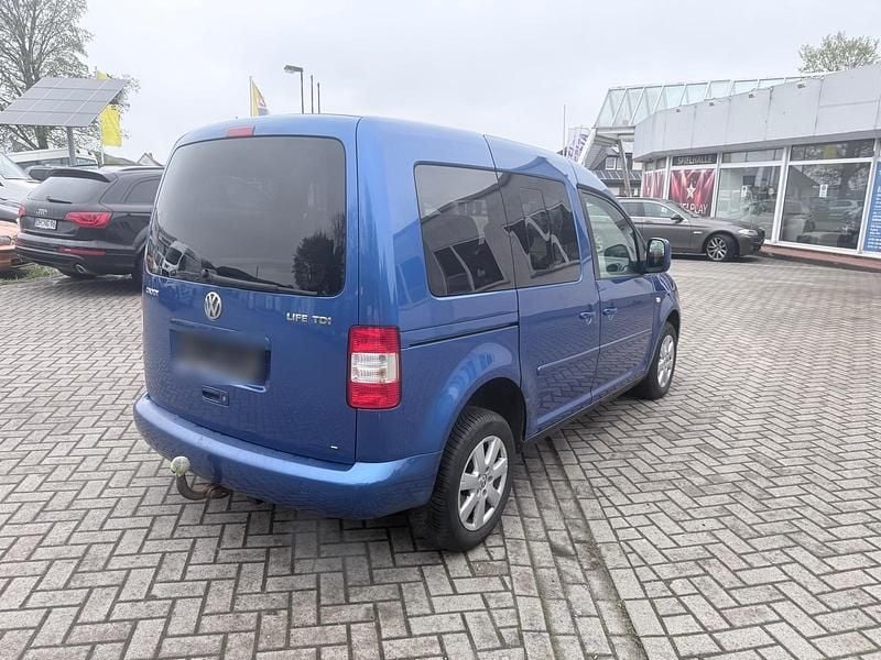 Second-hand VW Caddy 105 CP (77 kW) 2006 Albastru Monovolum