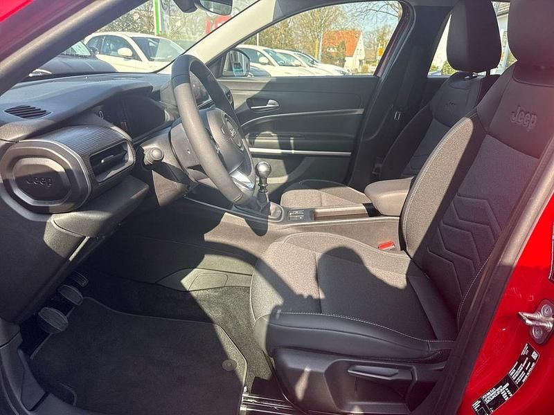 Gebraucht Jeep Avenger Altitude 101 PS (74 kW) 2024 Rot SUV