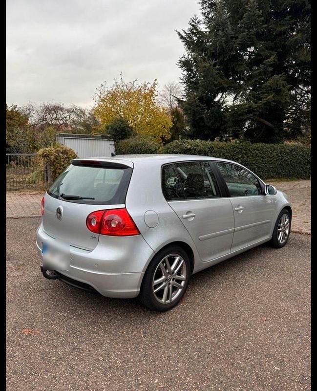 Silber Gebraucht 2007 VW Golf V Limousine | 3.900 € (Fairer Preis) - Bild 1/4