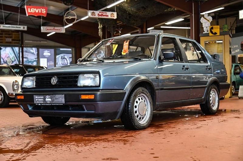 Blau Gebraucht 1990 VW Jetta Limousine | 7.990 € - Bild 1/4