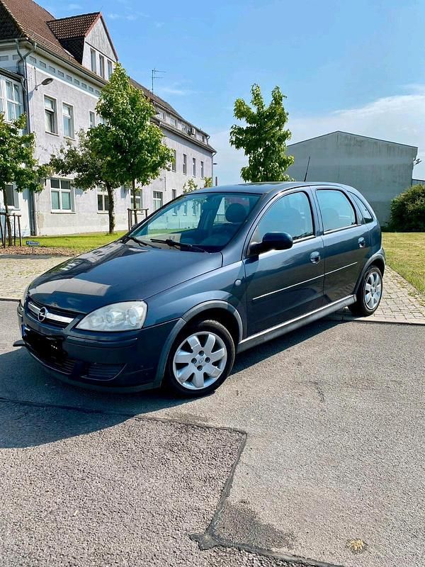 Grau Gebraucht 2005 Opel Corsa Kleinwagen | 1.499 € - Bild 1/4