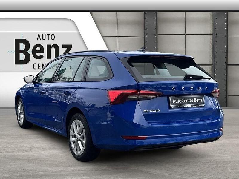 Gebraucht Skoda Octavia Ambition 2023 Blau Kombi