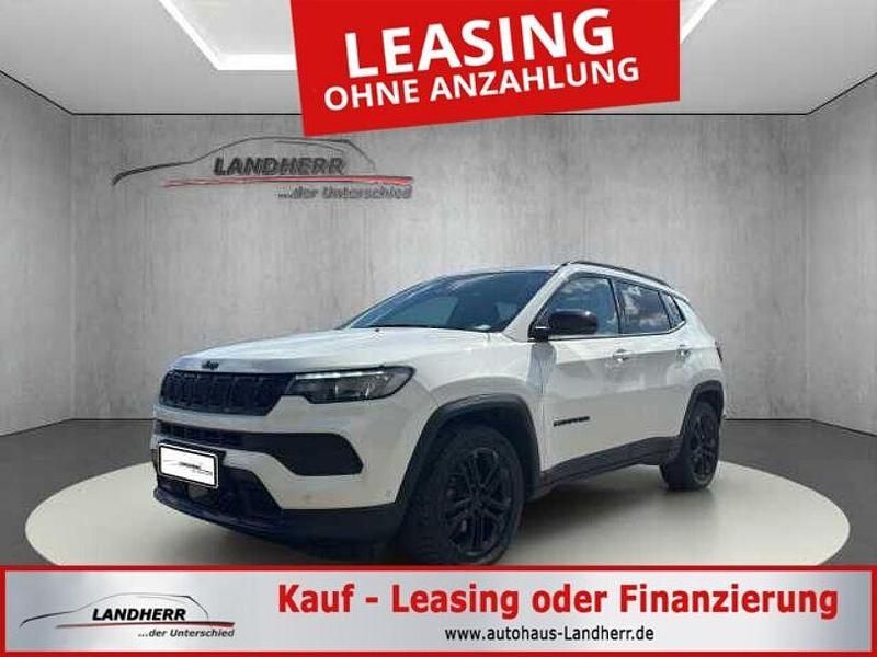Alpin weiss Gebraucht 2023 Jeep Compass Night Eagle SUV | 18.960 € (Superpreis) - Bild 1/4