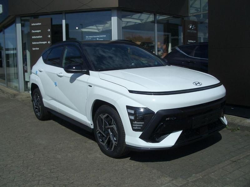 Weiss Neu 2025 Hyundai Kona N Line SUV | 30.490 € (Fairer Preis) - Bild 1/4