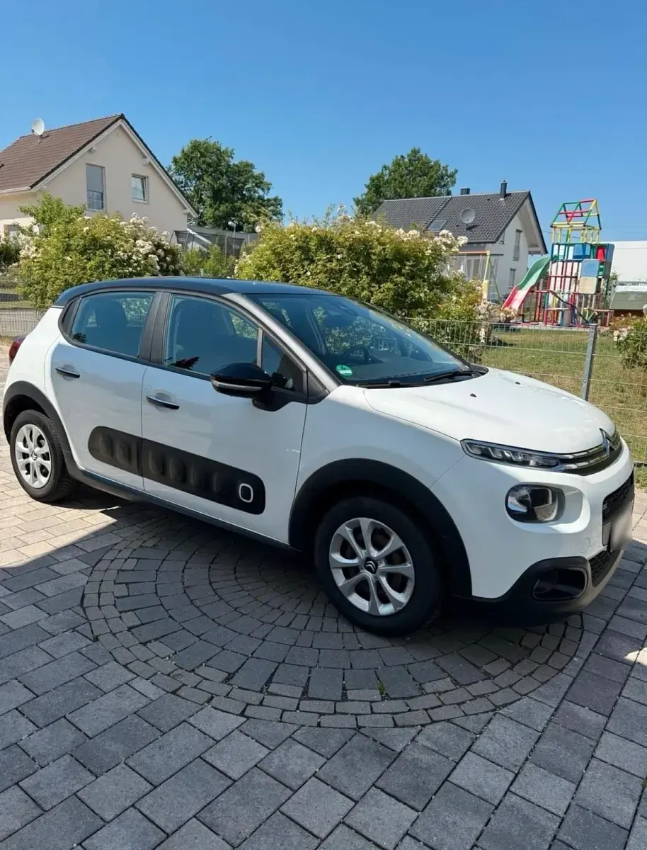 Gebraucht Citroën C3 82 PS (60 kW) 2017 Weiß Kleinwagen