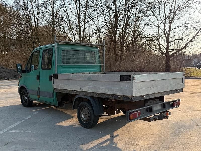 Gebraucht Iveco Daily 116 PS (85 kW) 2004 Grün Limousine