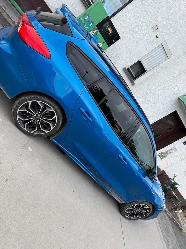 Gebraucht Ford Focus ST-Line X 155 PS (114 kW) 2020 Blau Kombi
