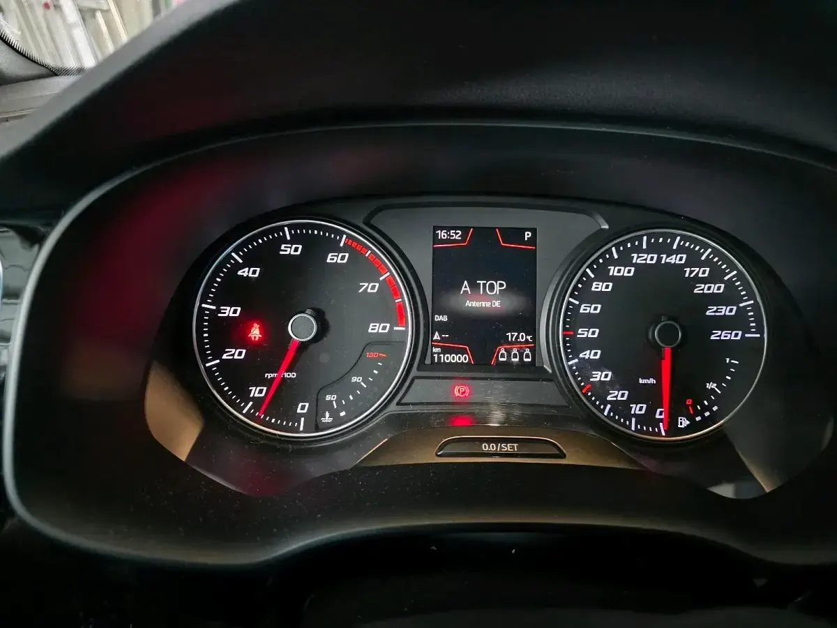 Usata Seat Ateca XCELLENCE 150 CV (110 kW) 2017 Beige SUV