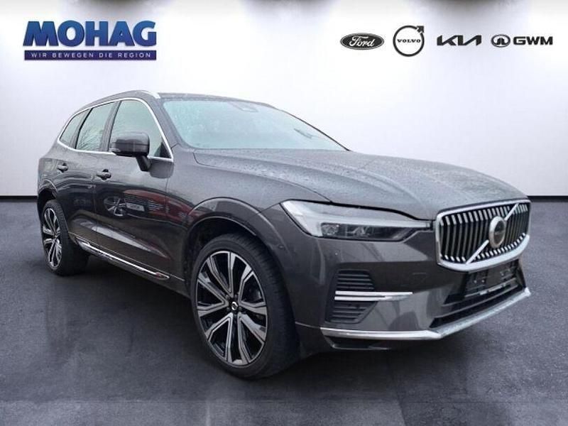 Gebraucht Volvo XC60 Plus 197 PS (144 kW) 2022 Grau SUV