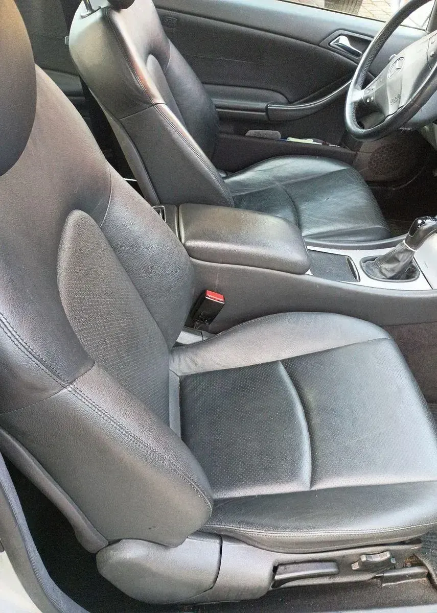 Gebraucht Mercedes C180 Elegance 129 PS (94 kW) 2002 Silber Limousine