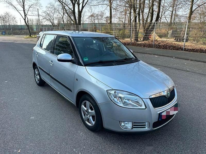 Gebraucht Skoda Fabia GreenLine 80 PS (58 kW) 2008 Silber Limousine
