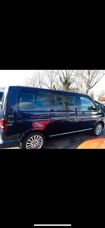 Gebraucht VW Multivan 179 PS (131 kW) 2013 Blau Van