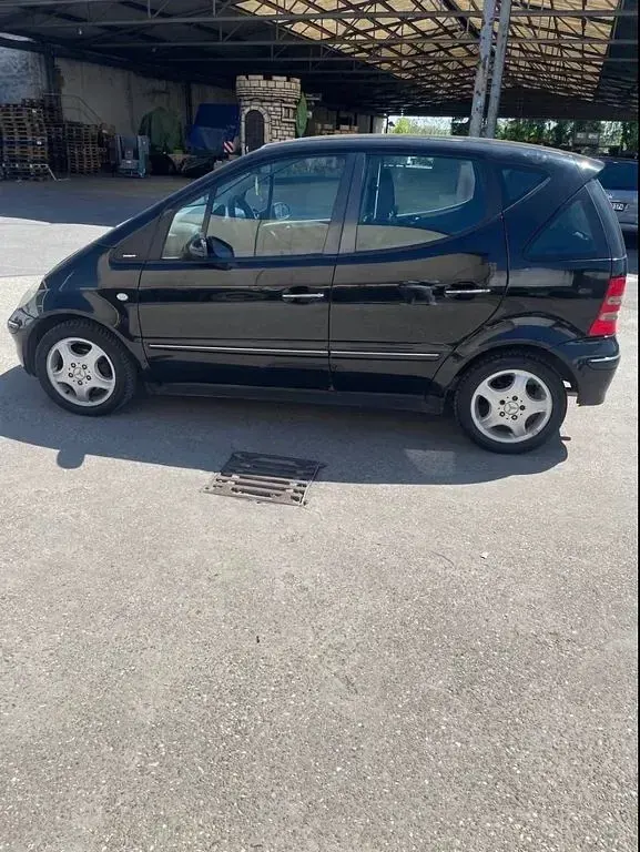 Gebraucht Mercedes A160 Avantgarde 102 PS (75 kW) 2003 Schwarz Kleinwagen