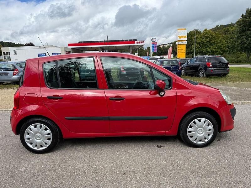 Gebraucht Renault Modus Avantage 75 PS (55 kW) 2008 Rot Van / Kleinbus