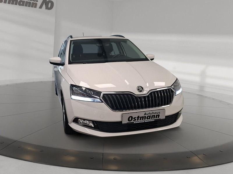 Gebraucht Skoda Fabia Ambition 95 PS (69 kW) 2022 Weiß Kombi