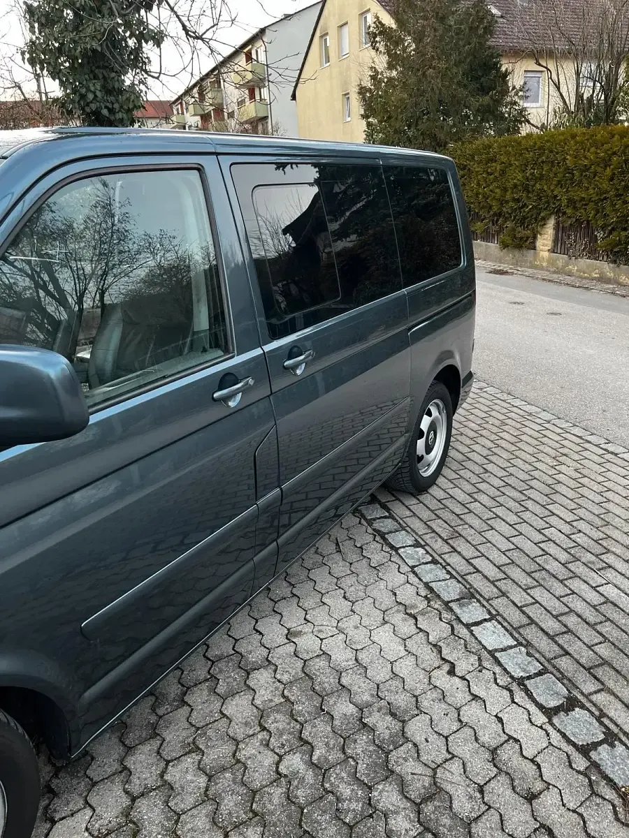 Gebraucht VW Multivan 235 PS (172 kW) 2004 Grau Van / Kleinbus