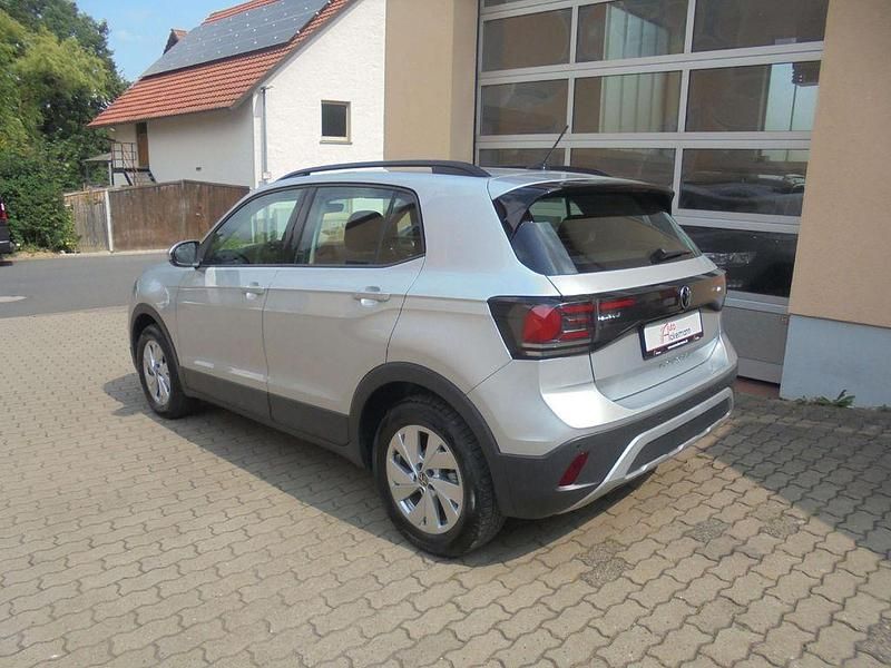 Gebraucht VW T-Cross Life 116 PS (85 kW) 2024 Reflexsilbermetallic SUV