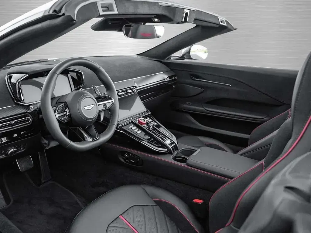 Neu Aston Martin Vantage 680 PS (500 kW) 2026 Grau Coupé