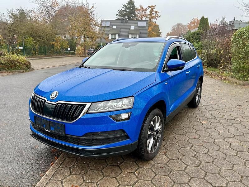 Blau Gebraucht 2020 Skoda Karoq Drive SUV | 18.680 € (Superpreis) - Bild 1/4