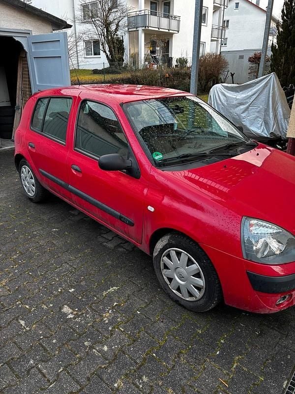 Gebraucht Renault Clio II 82 PS (60 kW) 2004 Rot Kleinwagen