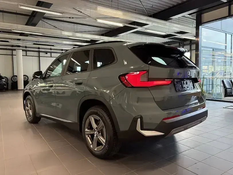 Gebraucht BMW X1 Shadowline 197 PS (144 kW) 2023 Cape york grün metallic SUV