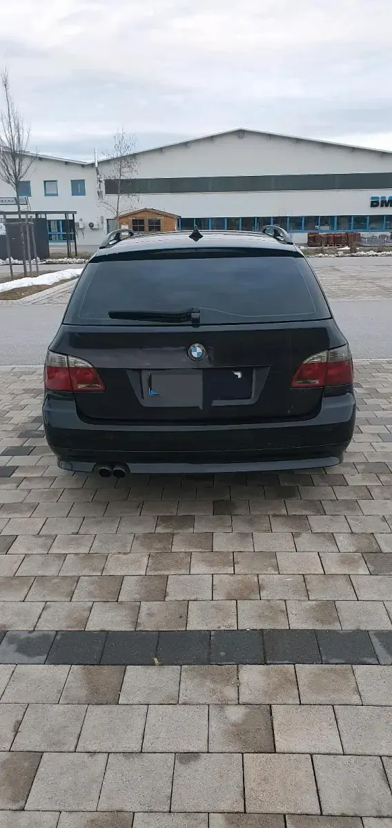Gebraucht BMW 525 218 PS (160 kW) 2006 Schwarz Kombi