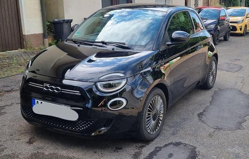 Schwarz Gebraucht 2021 Fiat 500e Kleinwagen | 19.000 € (Fairer Preis) - Bild 1/4