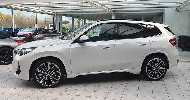 Gebraucht BMW X1 Performance 218 PS (160 kW) 2023 Weiß SUV