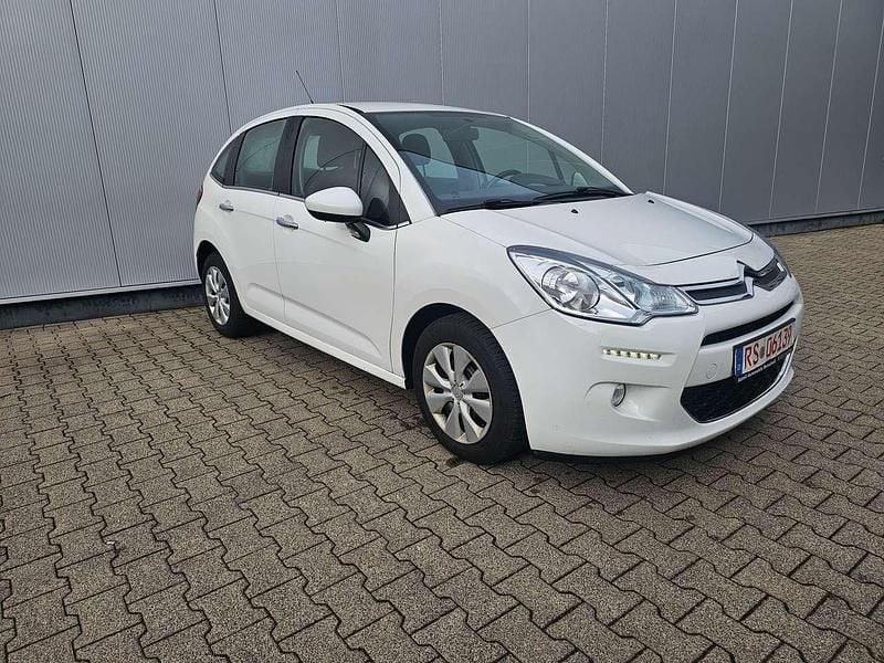 Gebraucht Citroën C3 Live 68 PS (50 kW) 2017 Weiß Limousine