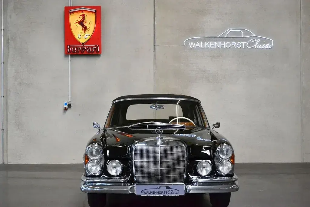 Gebraucht Mercedes 300 SE 170 PS (125 kW) 1964 Schwarz Cabrio