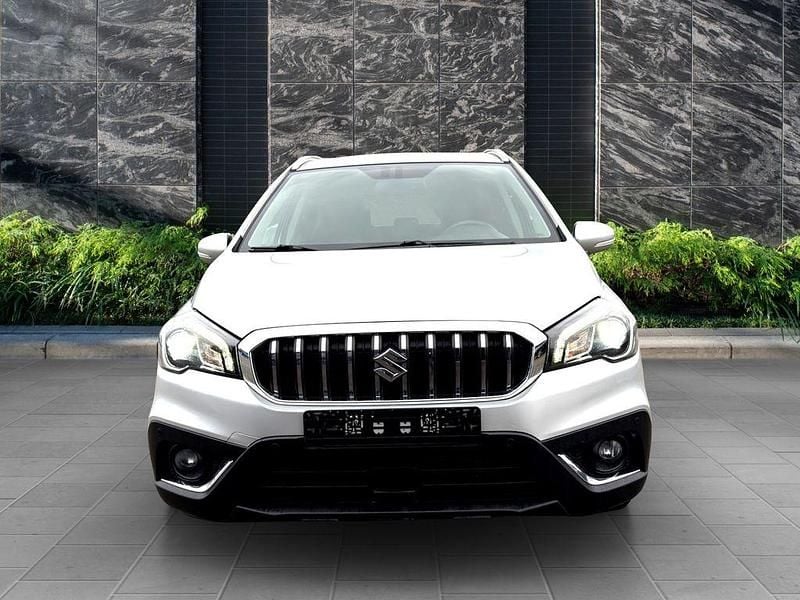 Gebraucht Suzuki SX4 S-Cross Comfort+ 140 PS (102 kW) 2019 Silky silver SUV