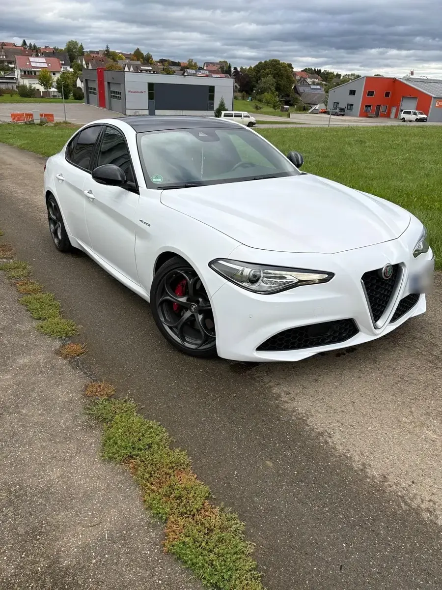 Gebraucht Alfa Romeo Giulia Veloce 210 PS (154 kW) 2022 Weiß Limousine