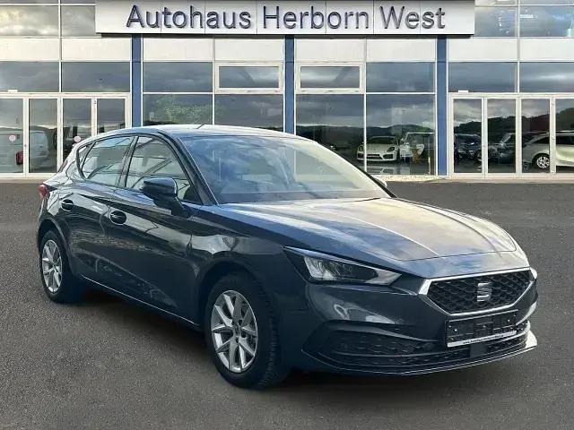 Gebraucht Seat Leon Style 150 PS (110 kW) 2025 Magnetic tech met. Limousine