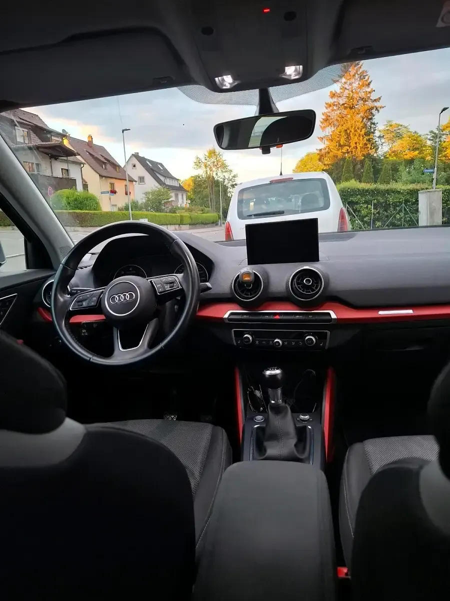 Gebraucht Audi Q2 Sport 116 PS (85 kW) 2018 Schwarz SUV