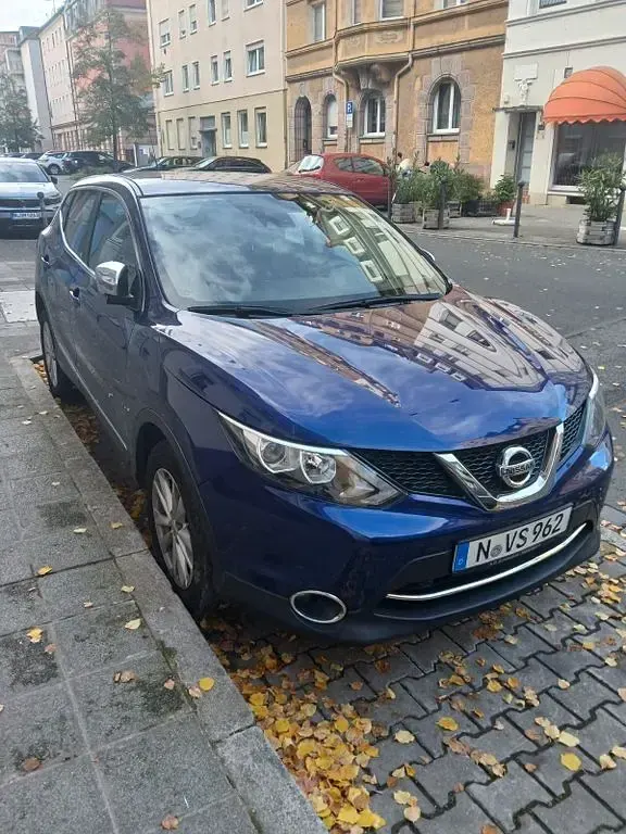 Gebraucht Nissan Qashqai N-Connecta 131 PS (96 kW) 2016 Blau SUV