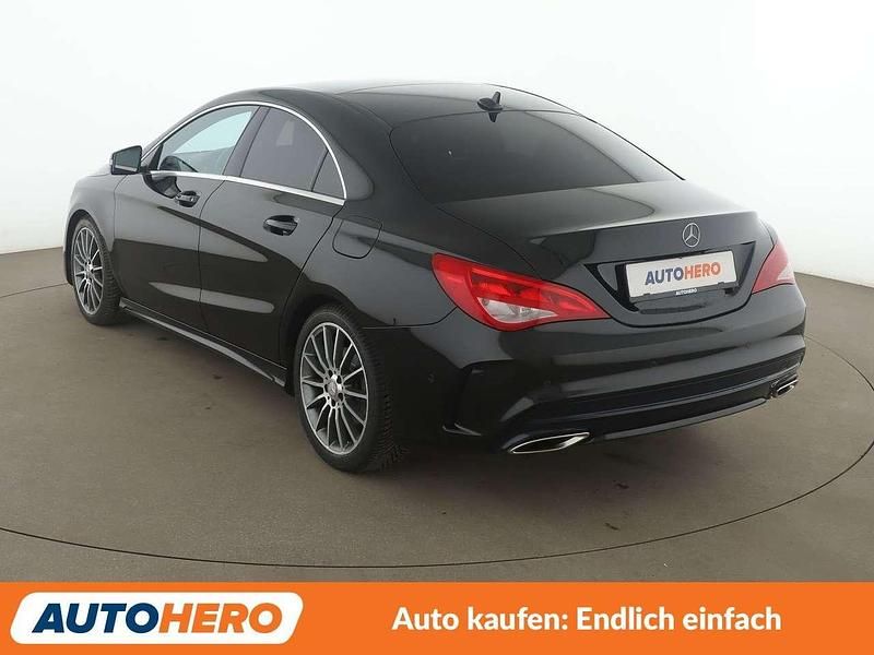 Gebraucht Mercedes CLA220 AMG line 177 PS (130 kW) 2017 Schwarz Limousine