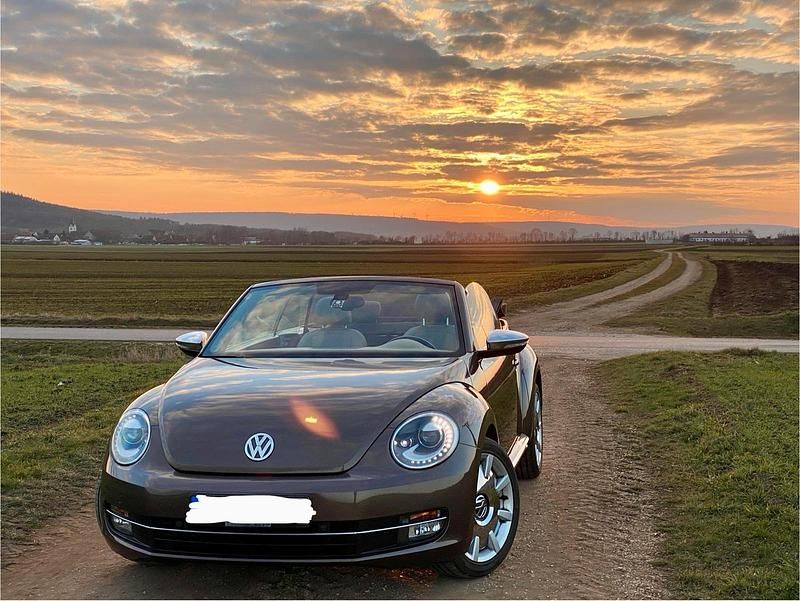 Gebraucht VW Beetle Cabriolet 160 PS (117 kW) 2014 Braun Cabrio
