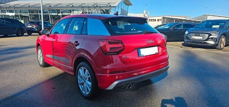 Gebraucht Audi Q2 S-Line 150 PS (110 kW) 2018 Rot SUV