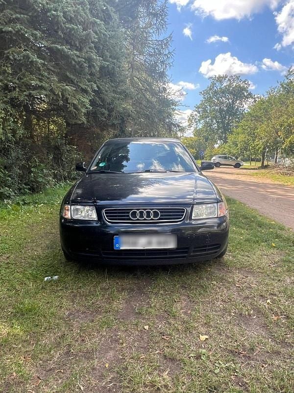 Schwarz Gebraucht 1997 Audi A3 Kleinwagen | 666 € (Guter Preis) - Bild 1/4